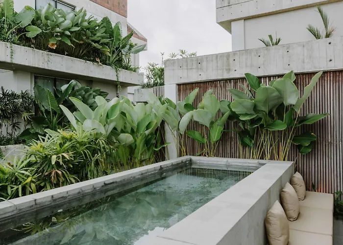 Hotel The Komu Bali Canggu