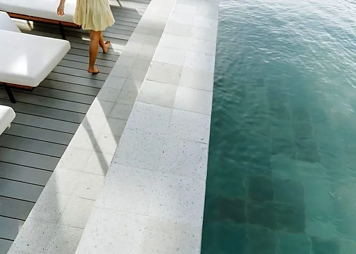 Hotel The Komu Bali Canggu